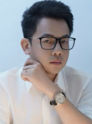 <b>曾留学于奥</b>